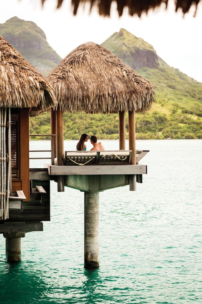 Four Seasons Station touristique 5*